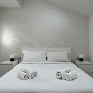 https://milano-studio-deluxe-design-comfort.it-lombardy.com